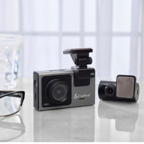 Cobra SC400D Smart Dash Cam - Picture 8 of 11